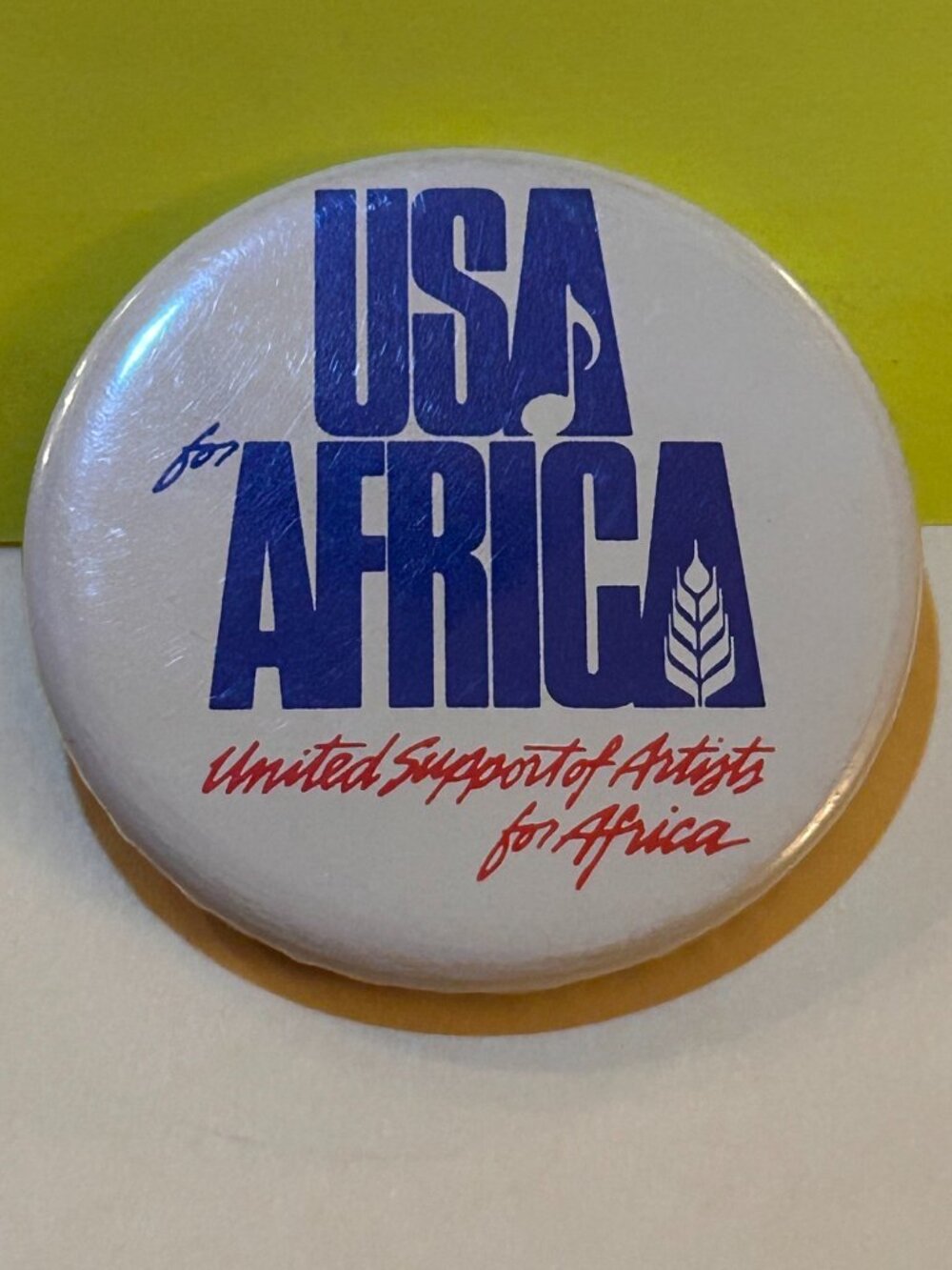 Vintage 1980s USA for Africa Round Button Pin Badge